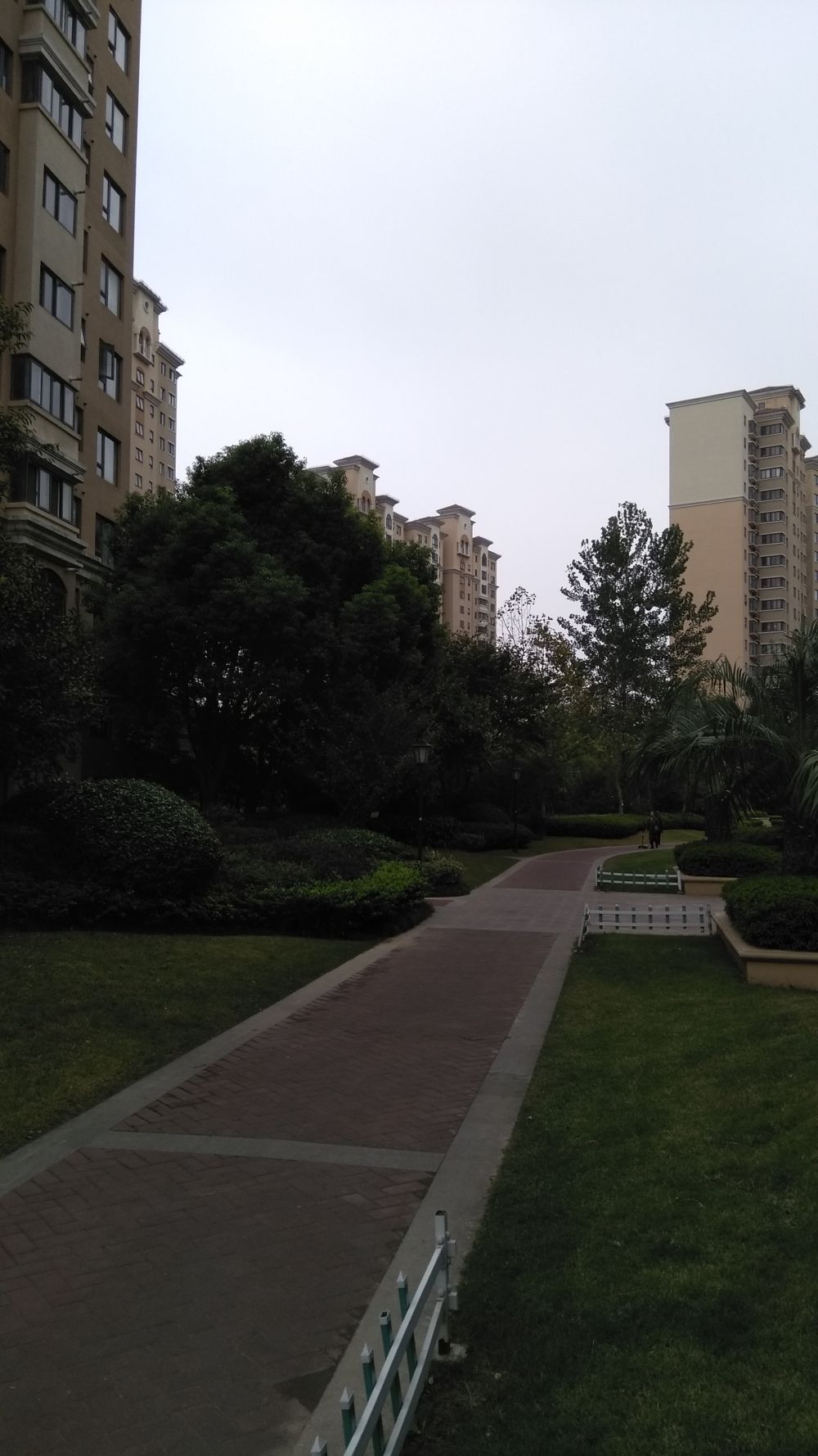 A path inside the apartment complex